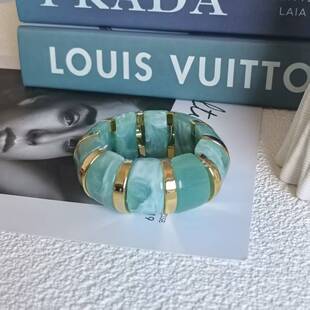 Emerald green